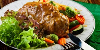 Bife rolê com cenoura