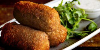 Croquete de batata com queijo provolone