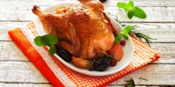 Frango com ameixas