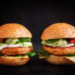 Como dar sabor ao hambúrguer? Pode comer hambúrguer de frango? Qual a composicao do hambúrguer? O que fica em cima do hambúrguer?