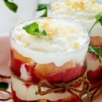 Como fazer uma sobremesa rápida de bolo com geleia de um jeito super fácil