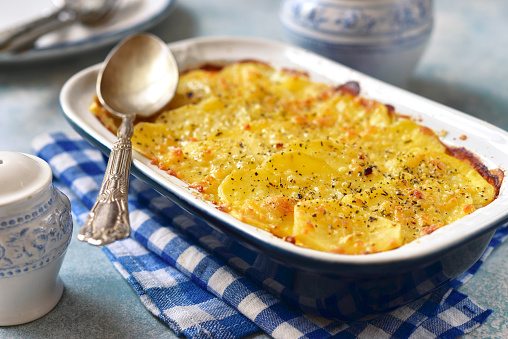 Camarão gratinado com batata