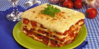 Lasanha de calabresa e requeijão