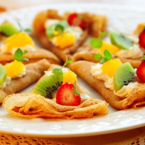 Panquecas com frutas: receita para começar o dia bem e saudável