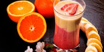 Suco de banana e morango