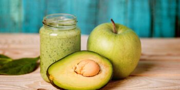 Vitamina com abacate