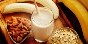 Vitamina com amêndoas