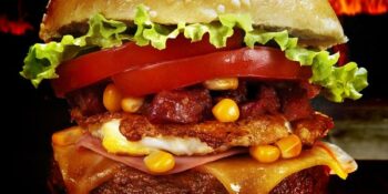 Hambúrguer gourmet saboroso
