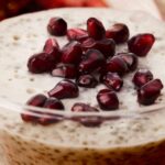 Pudim de chia com romã simples e fácil