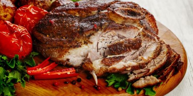 Pernil assado com cardamomo e pimenta tudo gostoso