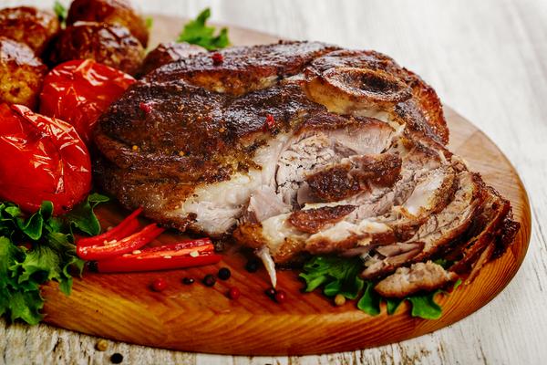 Pernil assado com cardamomo e pimenta tudo gostoso