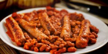 Feijão com linguiça