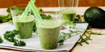 Suco detox de abacate
