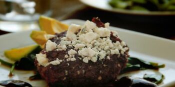 Hambúrguer gourmet com gorgonzola