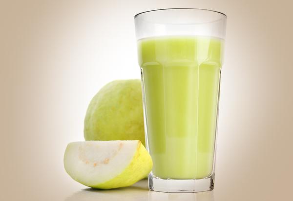 Suco com goiaba branca: receita tradicional pronta em 5 minutos