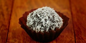 brigadeiro de chocolate e coco