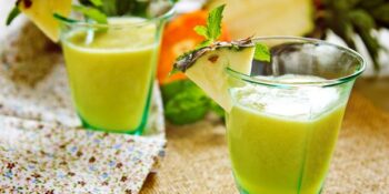 suco com abacaxi