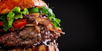 Hambúrguer caseiro gourmet