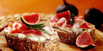 bruschetta com ricota e figo