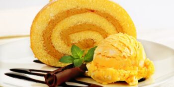 rocambole com doce de gemas