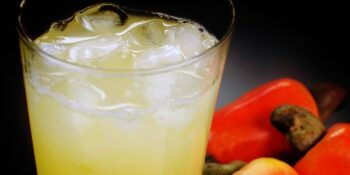 Suco de caju com gengibre