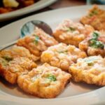 Tofu frito com alho: receita para não colocar defeitos