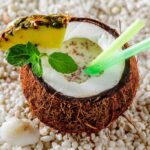 Drink com coco: uma receita tropical que o brasileiro ama