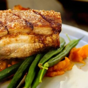 Barriga de porco na cerveja