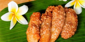 banana empanada com gergelim