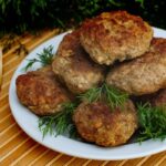 Hambúrguer simples e artesanal que deixará todos com água na boca