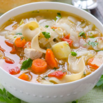 Sopa de soja e macarrão