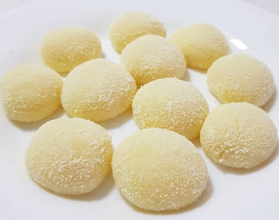 docinho de queijo e coco  fácil simples