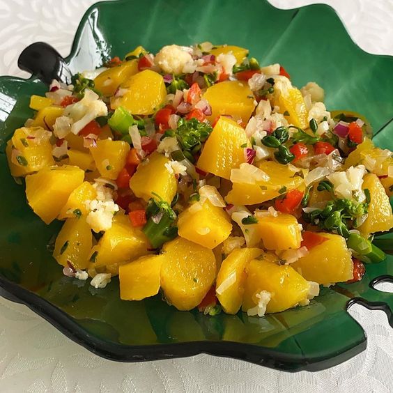 Salada com nectarina simples fácil