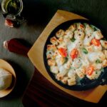 Nhoque gratinado com molho branco: receita mais fácil que imagina!