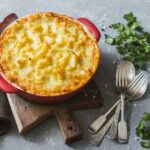 Receita de macarrão gratinado com frango que rende muito