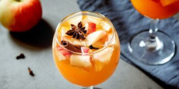 sangria de vinho branco e laranja