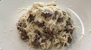 @personalchefmona preparou esse risoto de gorgonzola com carne