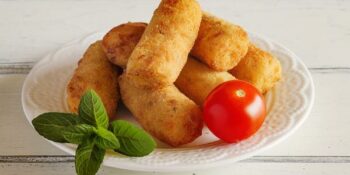 bolinho com batata baroa e frango