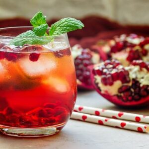 Caipirinha de romã: uma receita diferente para ter uma noite exótica