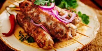 espeto de frango moído