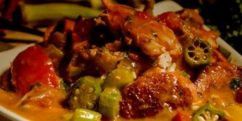 frango com quiabo e linguiça
