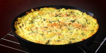 escondidinho de carne de porco