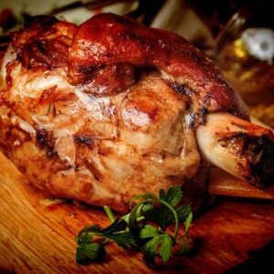 Pernil de porco ao molho de laranja: uma receita que foge do tradicional