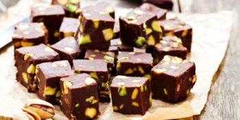 chocolate ao leite caseiro com pistache