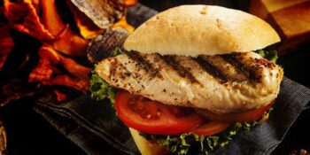 hambúrguer de filé de peito