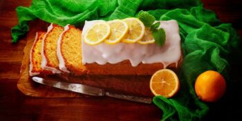 Bolo de laranja e cardamomo
