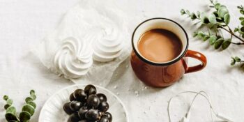 chocolate quente com leite de coco
