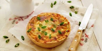 mini quiche com queijo