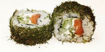 sushi uramaki com alecrim