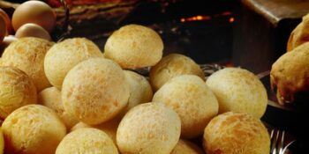 pão de queijo provolone